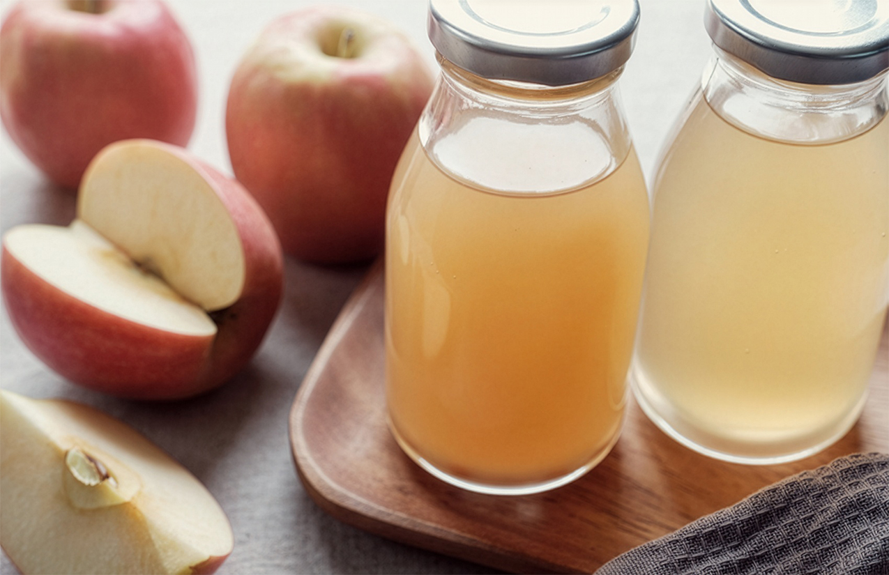 Vinaigre de cidre de pomme et des pommes